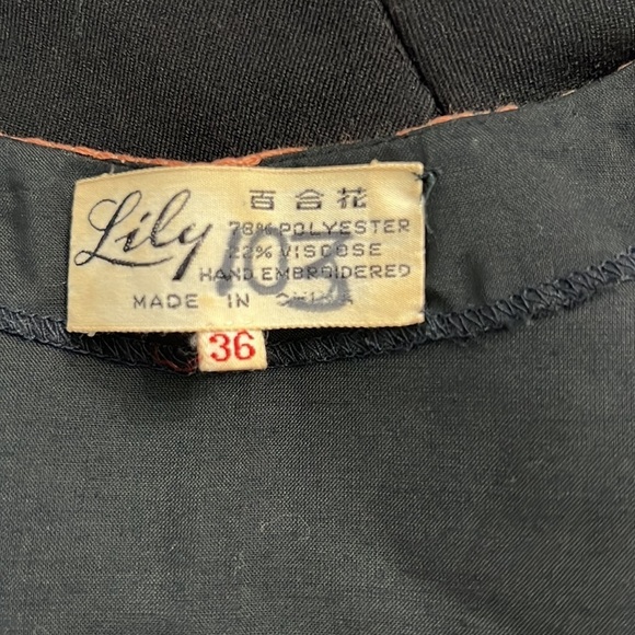 Hand Embroidered Vintage Blouse from China Floral Designs size 36 Small - Picture 6 of 8